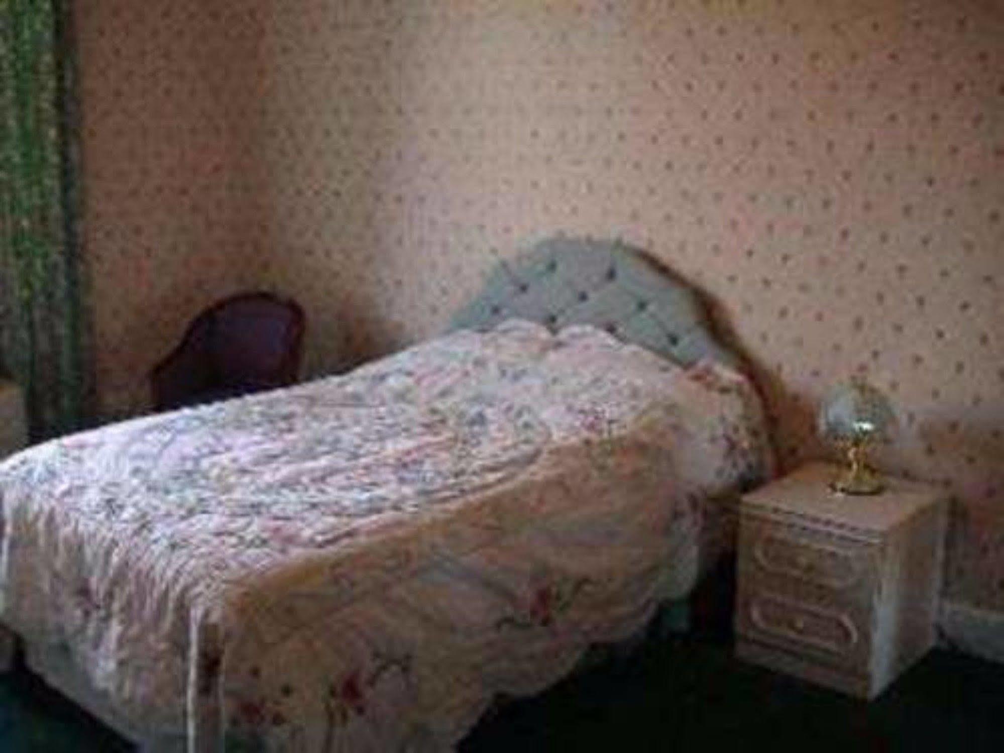 Отель Capital House Эдинбург Экстерьер фото